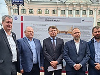 Открытие Зеленого моста в центре Санкт-Петербурга